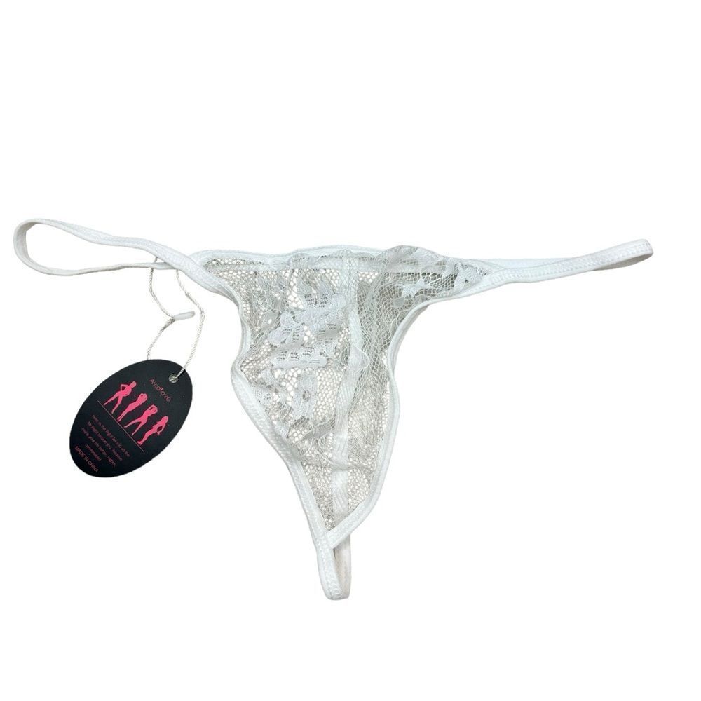 Brand‎ new with Tags Avid Love Brand White Lace Thong Panties Size Small
